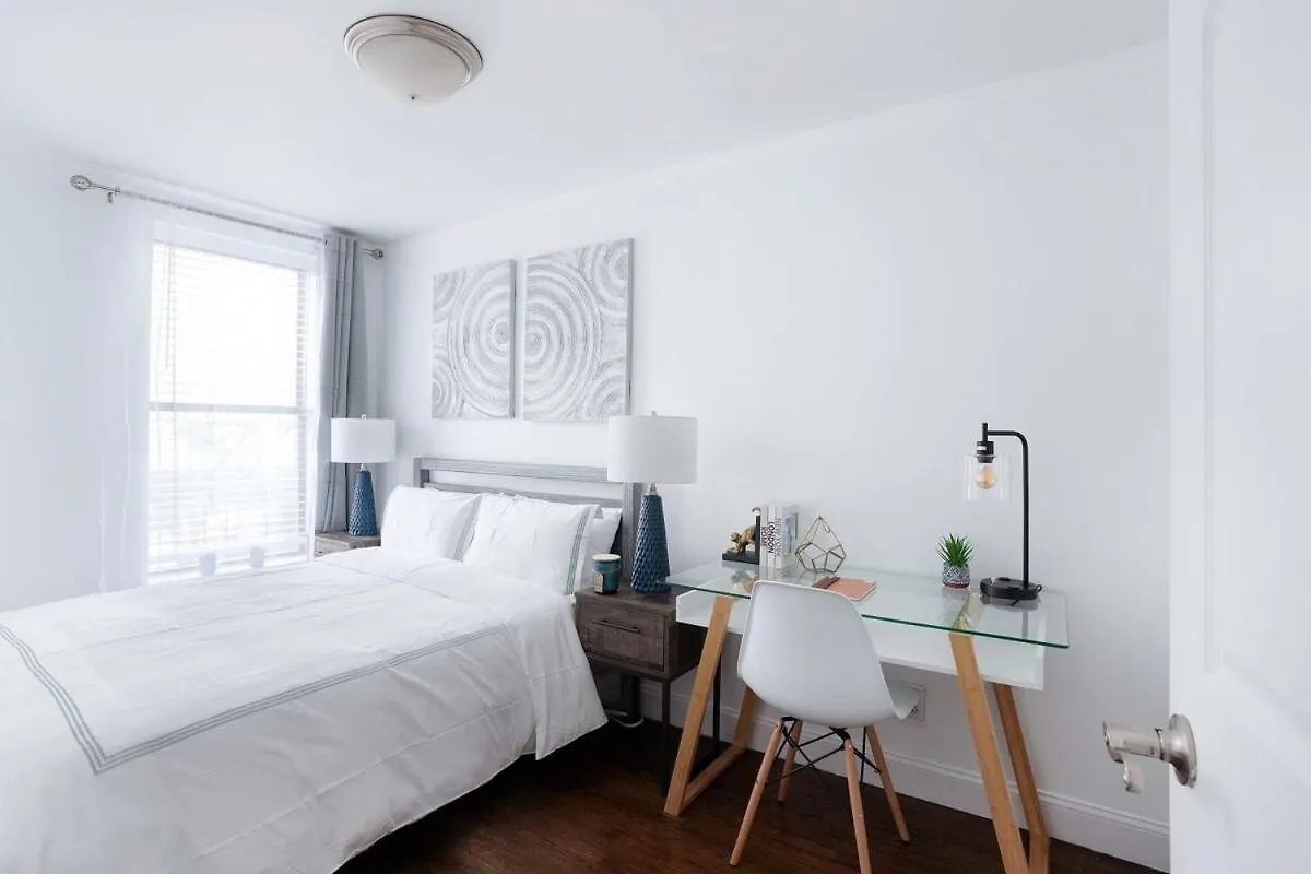 1435-3 3 Bedrooms 2Bath W&D Prime Upper East New York 0*,
